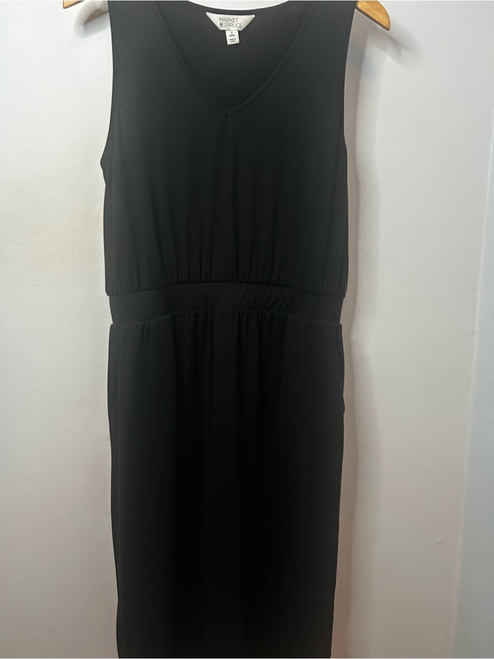 Market & Spruce Black V‑Neck Midi Dress with Defined Waist - Picture 2 of 7